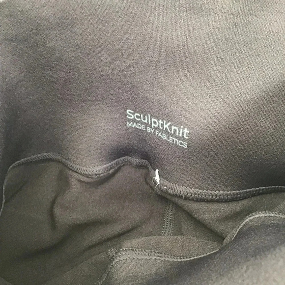 Fabletics Sculpt Knit Women’s Leggings Workout Running Training Gray Size XS - Picture 5 of 5